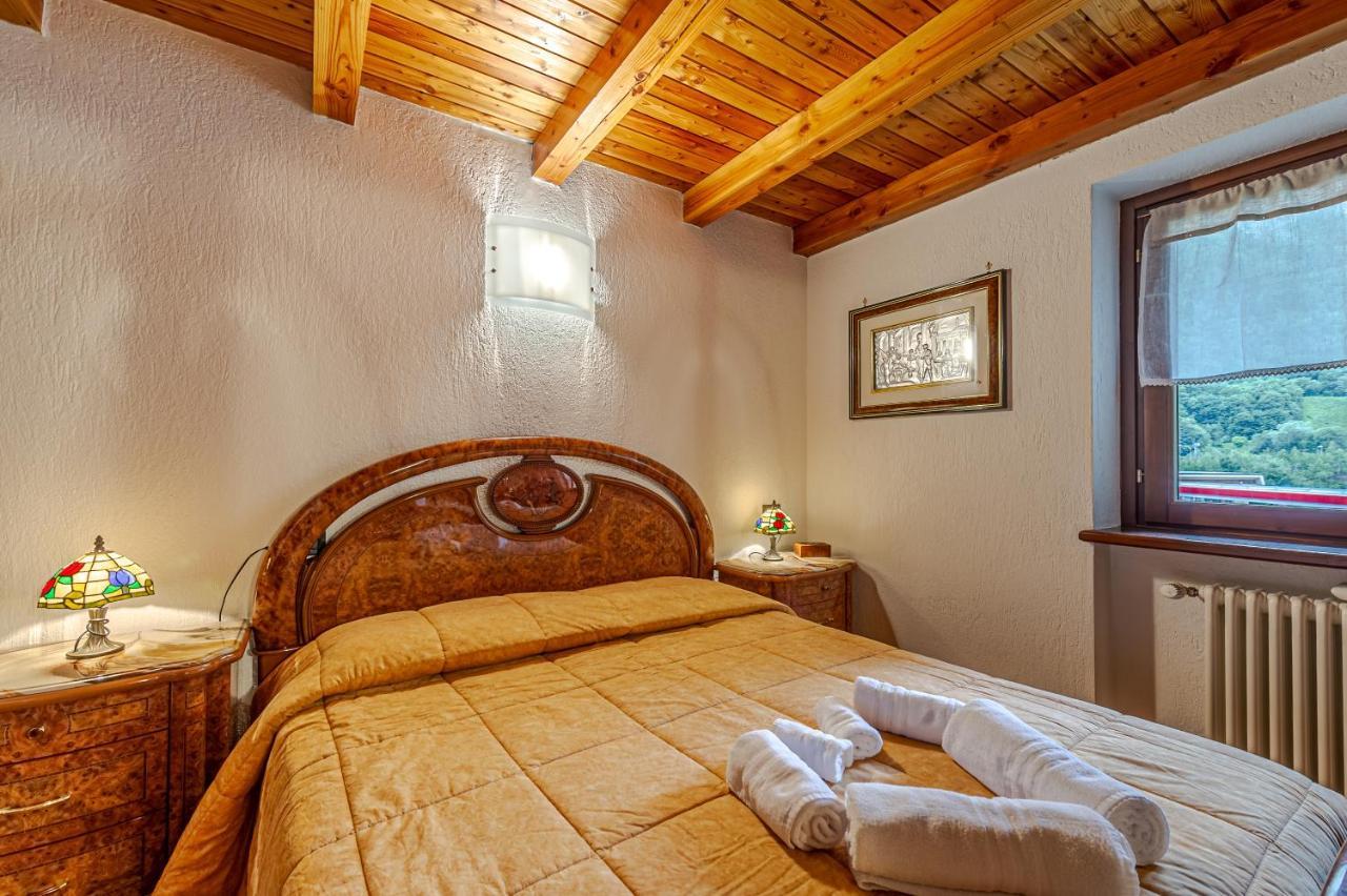 クールマイユールCasa Beatrice - Wifi, Parcheggio E Vista Montagna - Cour 0231アパートメント エクステリア 写真